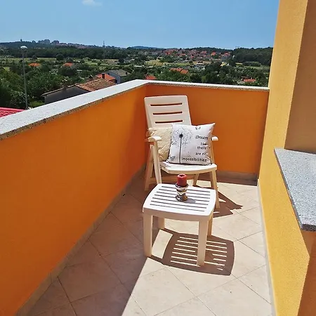 Appartement Zoky *